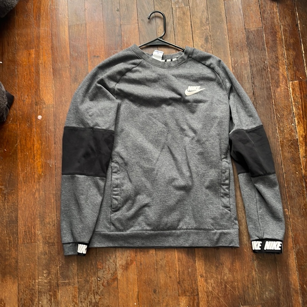 Nike Lightweight Sweatshirt